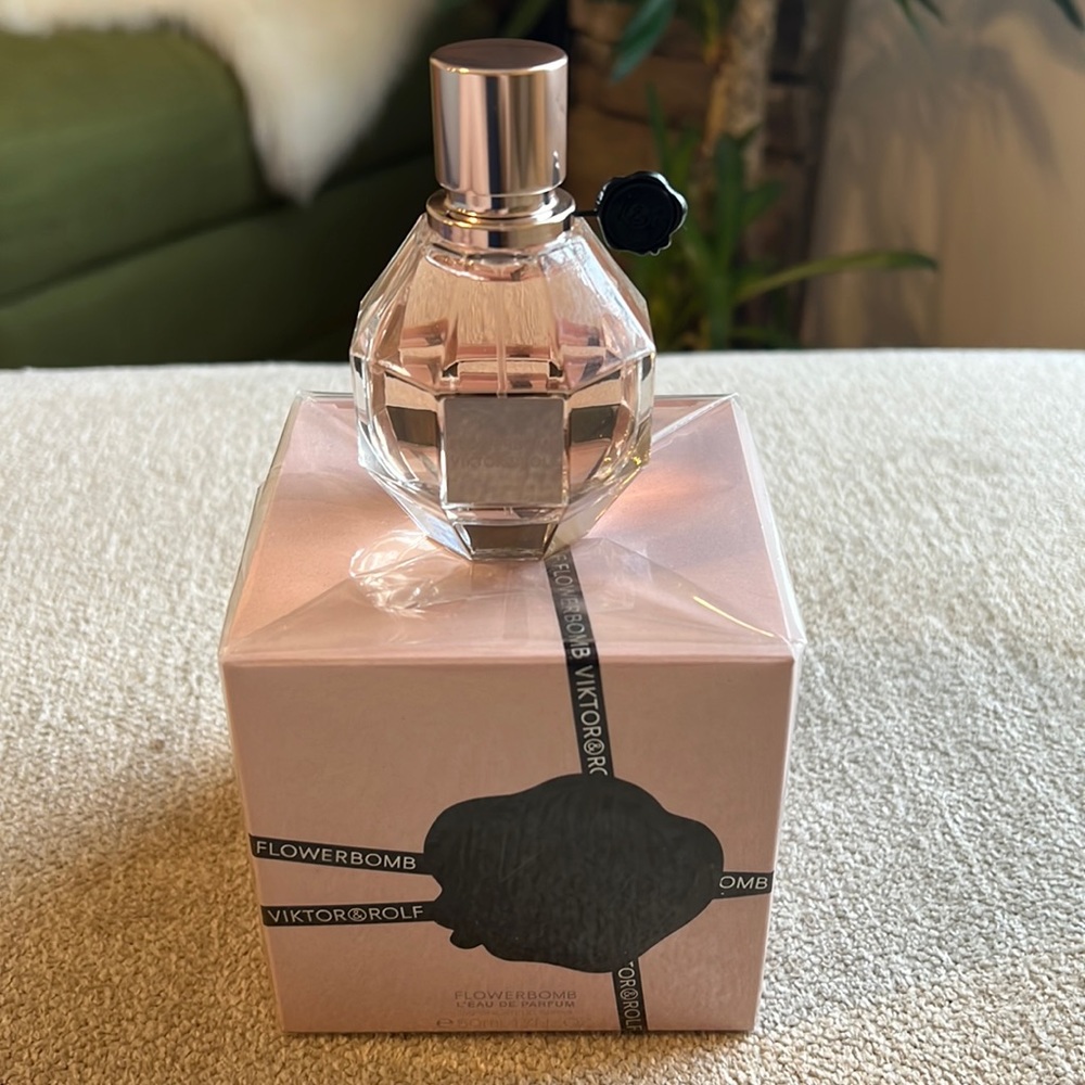 Victor & Rolf Flowerbomb